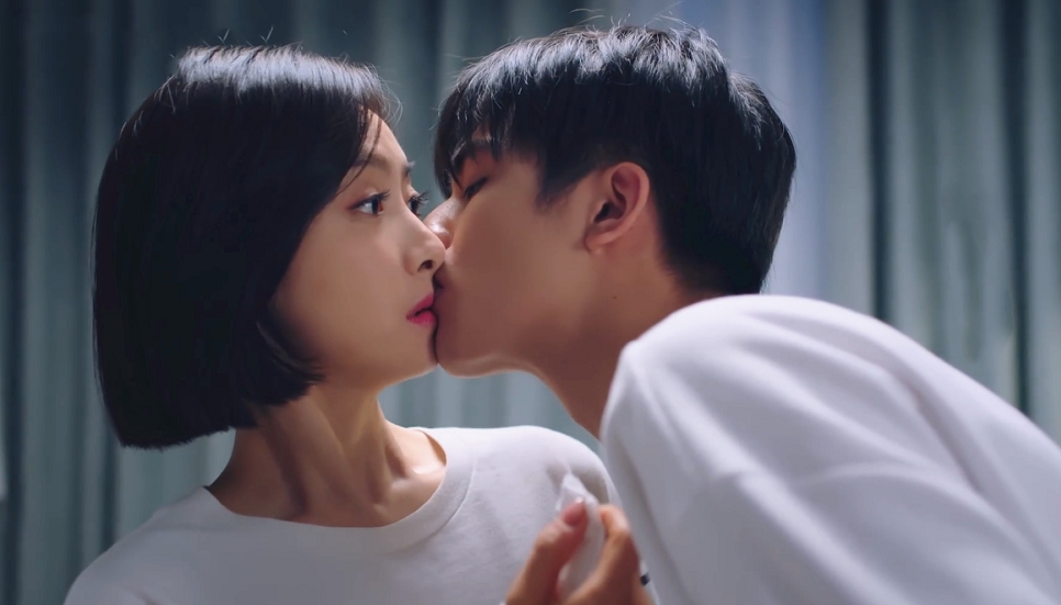 原创年下男元宋和适婚男叶鹿鸣,哪一个真正适合繁星