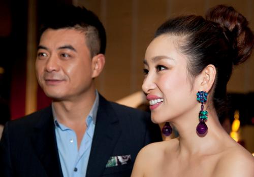 捧红丈夫后被抛弃,丈夫转身娶影后,她年过半百却和儿子相依为命_唐静