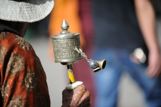 氆氇藏香唐卡教你怎么选择西藏特产