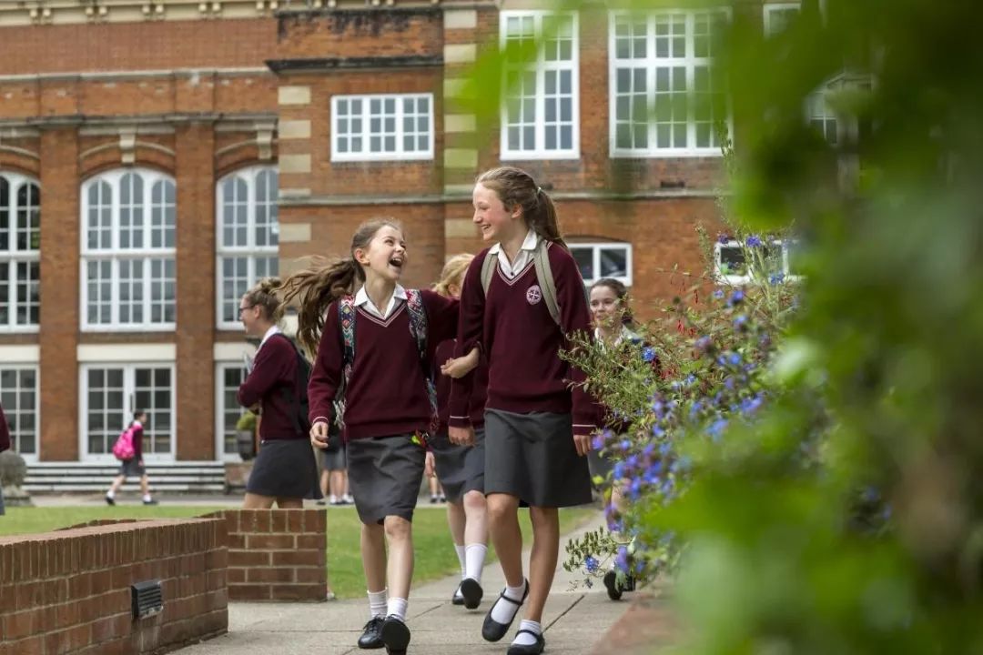 英国|英国性价比最高的12所私校！学费每年最低1.2万镑！