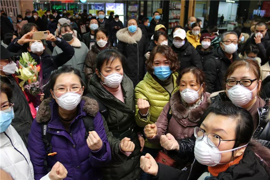 使命的召唤元宵节集结号再次吹响大连市中医医院10名医护人员奔赴武汉