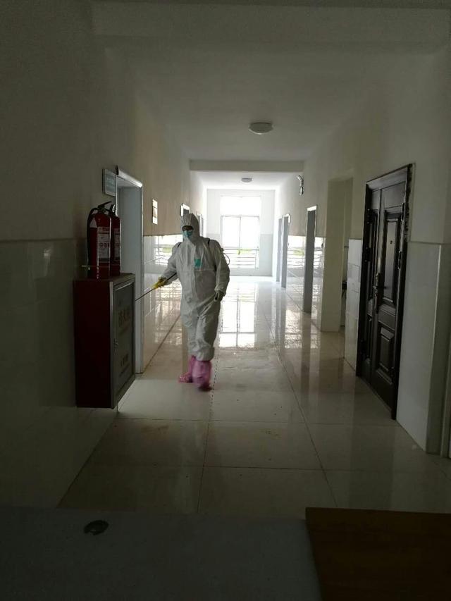 三门峡市卢氏县徐家湾乡:村医杨勇锋 最美"逆行者"_隔离