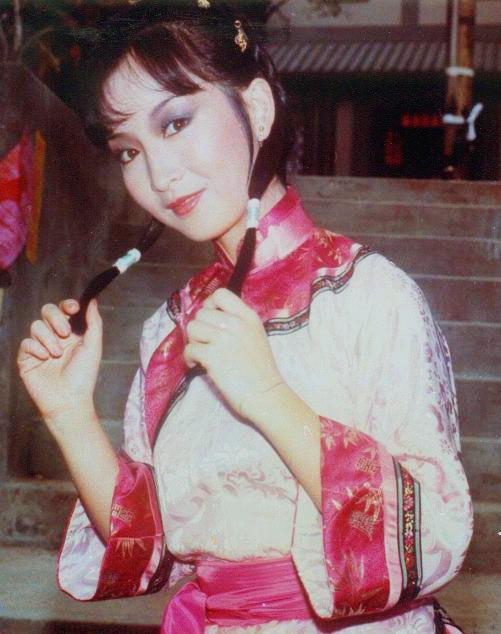 陈百祥和妻子秀姑相识四十年无子无女却恩爱如初这就是爱情吧