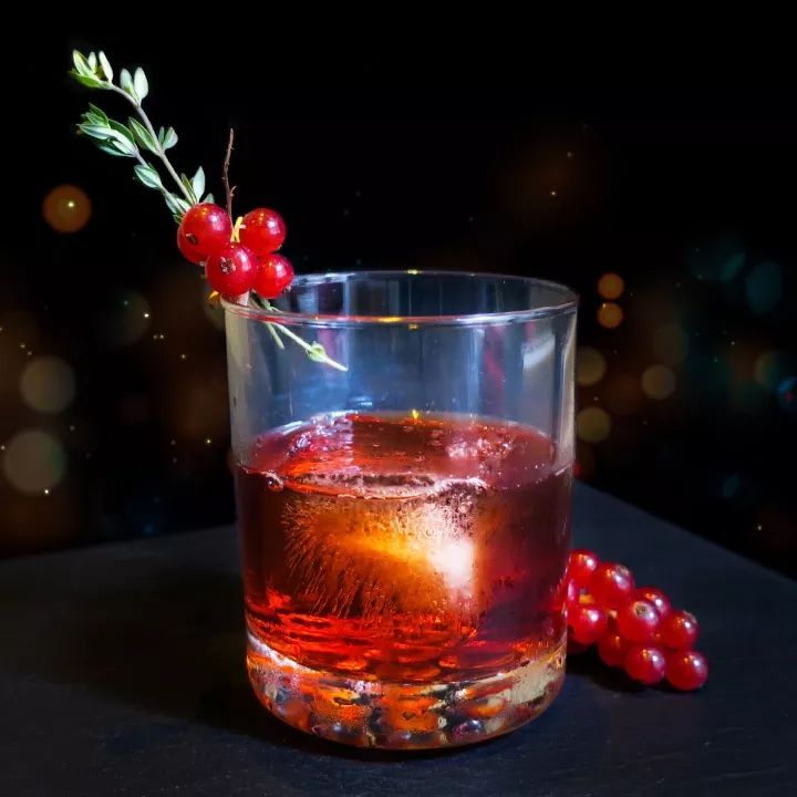 没有烟花的元宵夜来做4款烟熏波本鸡尾酒