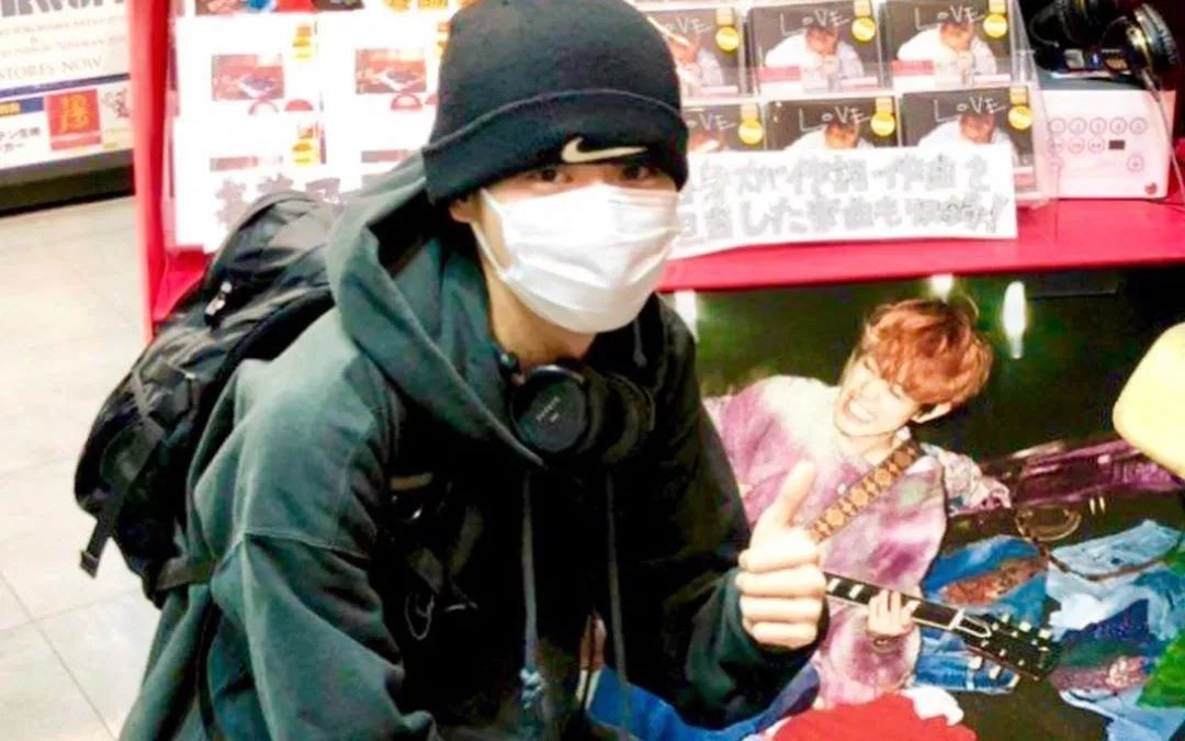 苏打的这个造型像极了我在家里这十多天的亚子