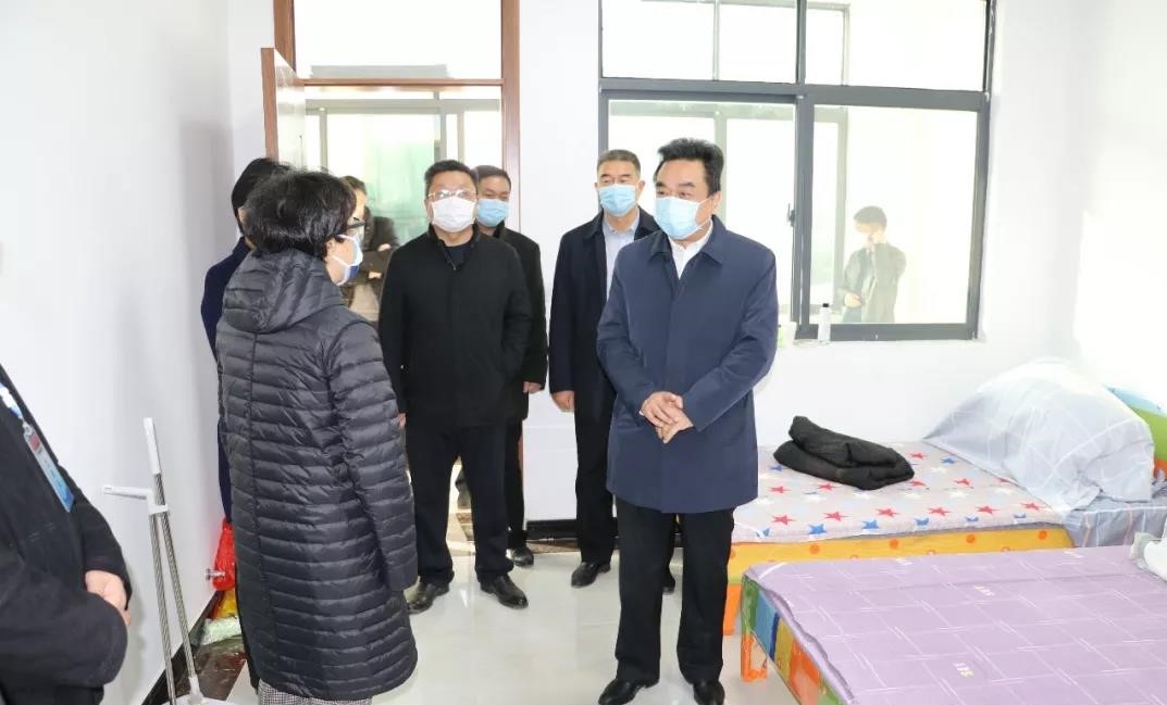 季士峰同志指出,目前疫情防控工作处于关键期,窗口期