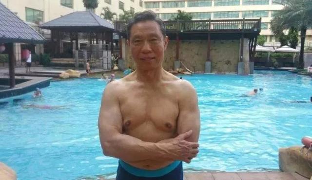非典：84岁钟南山“肌肉照”刷爆朋友圈，简直太帅了！