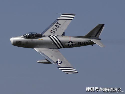 f-86佩刀第一代噴氣式戰鬥機