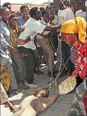 美军特种部队最惨一战,160人激战6000游击队,尸体被拖着游街