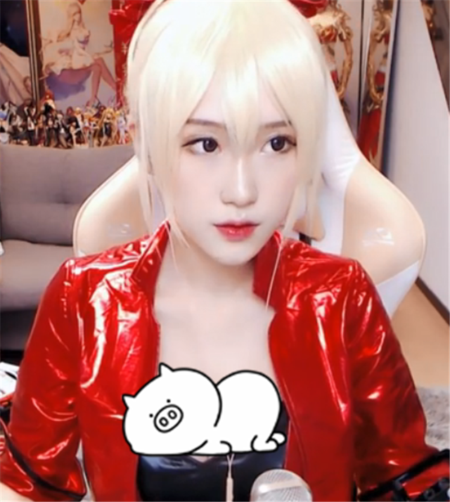 时隔半月腐团儿出新cosplay,尼禄赛车服太经典,忍不住呼唤超管