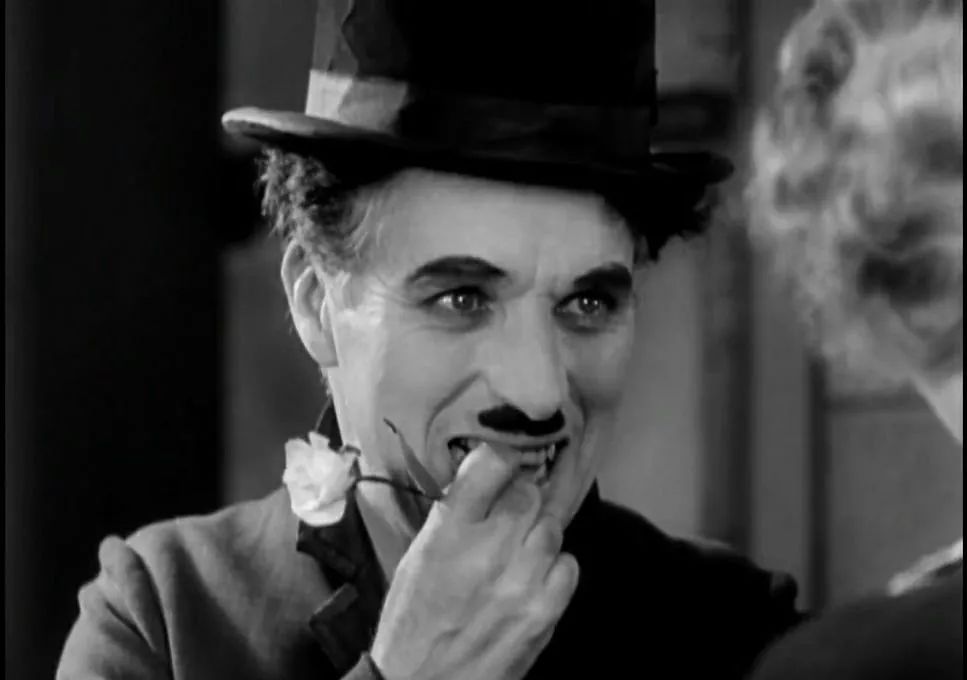 城市之光永远的小人物伟大的卓别林