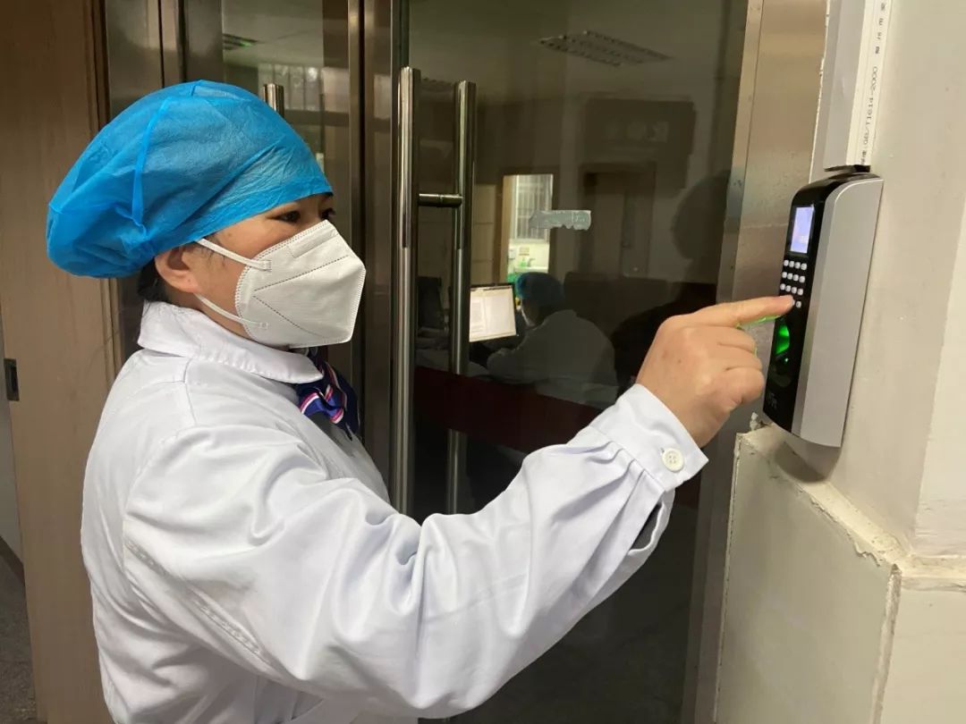 战疫先锋③ | 柳铁中心医院——双线出击扼疫魔!_工作领导小组