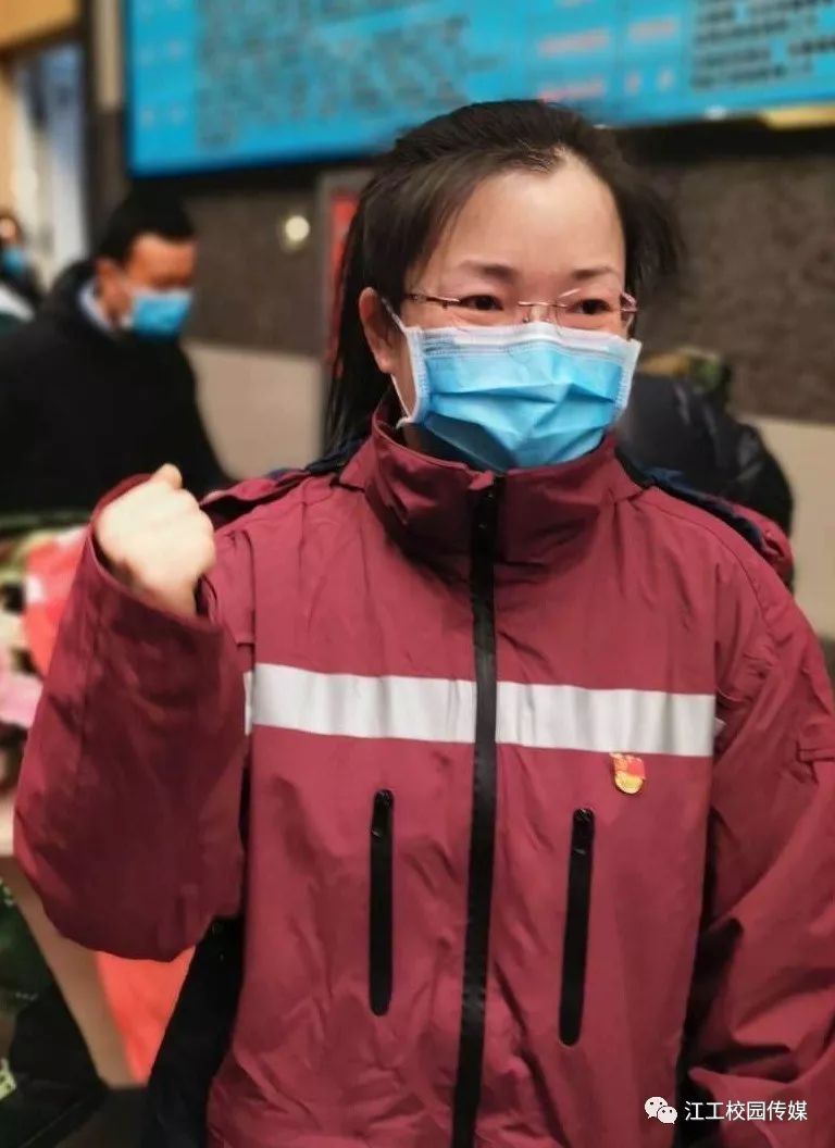 我校原创文章朗读致最美逆行者