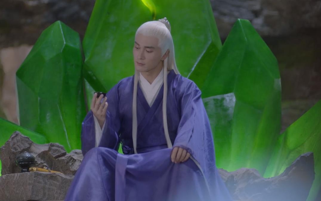 三生三世枕上书:魔尊脱困?白凤九的凤尾花印记不凡,乃魔尊血泪