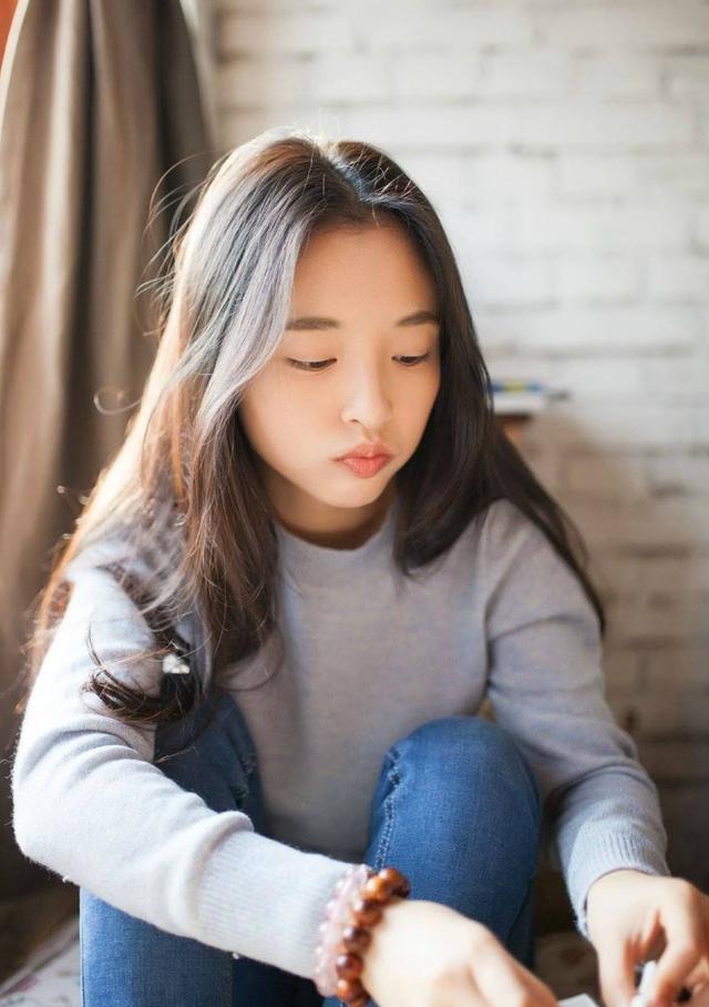 武大校花吴倩未婚先孕小小年纪穿搭超有范怪不得很有女神魅力