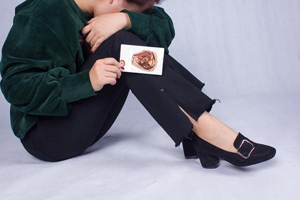 为什么女性来月经时身上会散发异味气味太强意味着什么