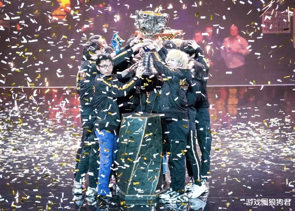 外媒猜测fpx冠军皮肤推出时间最早4月最迟夏季之后