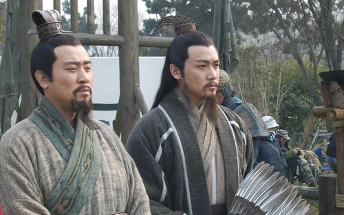 徐庶进曹营一言不发曹操为何仍将其奉为座上宾看结局就知道了