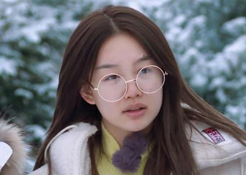 火箭少女101素颜,卸妆后小姐姐们谁的颜值更能打呢?_杨芸