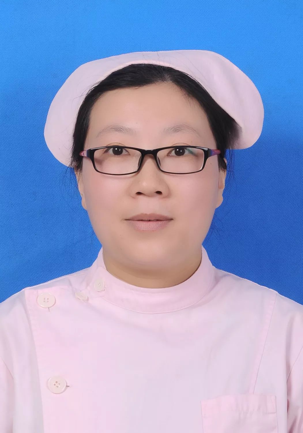 首批援鄂战疫的她们荣获连云港市三八红旗手称号