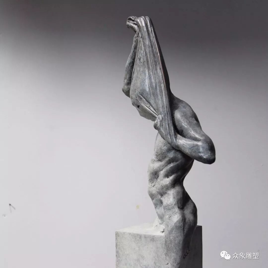 自我挣扎 | joanna allen人物肖像_雕塑