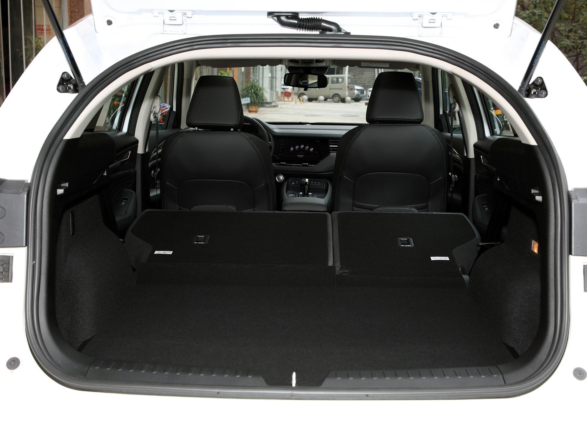 春节返程不用愁 大空间哈弗f7装下你的所有乡愁!