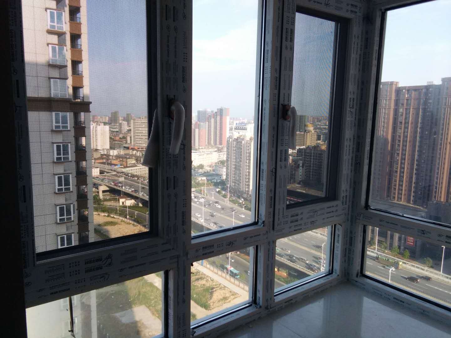 西格尔铝材108断桥窗纱一体平开窗系列产品特点1,108