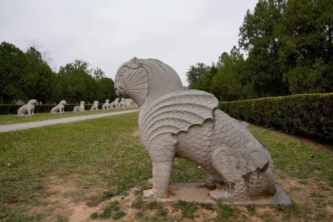 路石栏柱棂星门石鼓石五供谥号碑地宫次妃赵氏墓次妃赵氏墓位于潞王陵