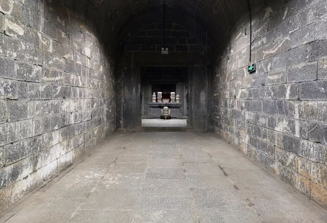 地宫明亡后,清廷户部先拆潞王府,之后指示河南地方政府,将潞王墓建筑