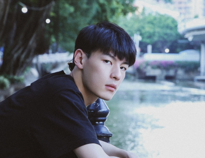 撒野真人版来袭两位男主已经够帅了有谁注意到特邀女主