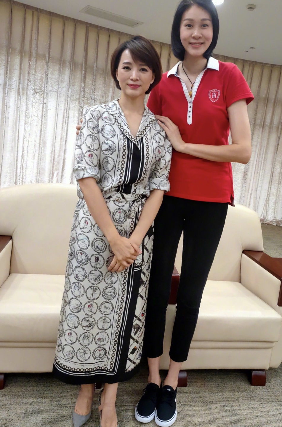 女排玻璃美人赵蕊蕊自传揭秘当年重伤内幕国家队一人要背锅