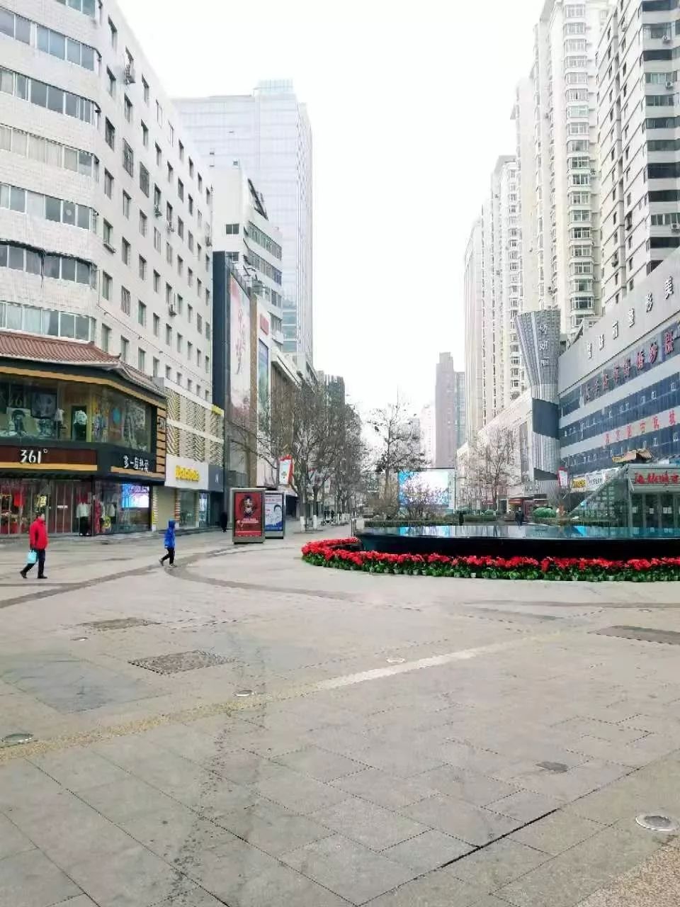 疫情下的兰州街道图片