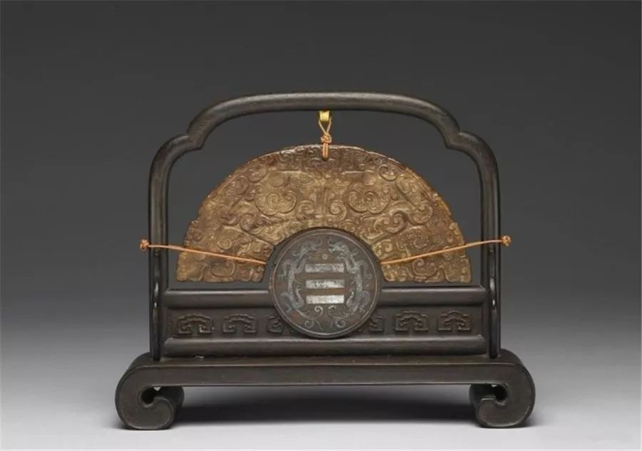 古玉六器之中的玉璜