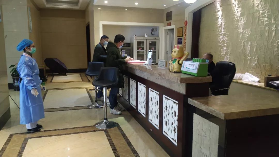 探访罗城唯一的湖北籍游客安置点——爵士汀酒店_隔离
