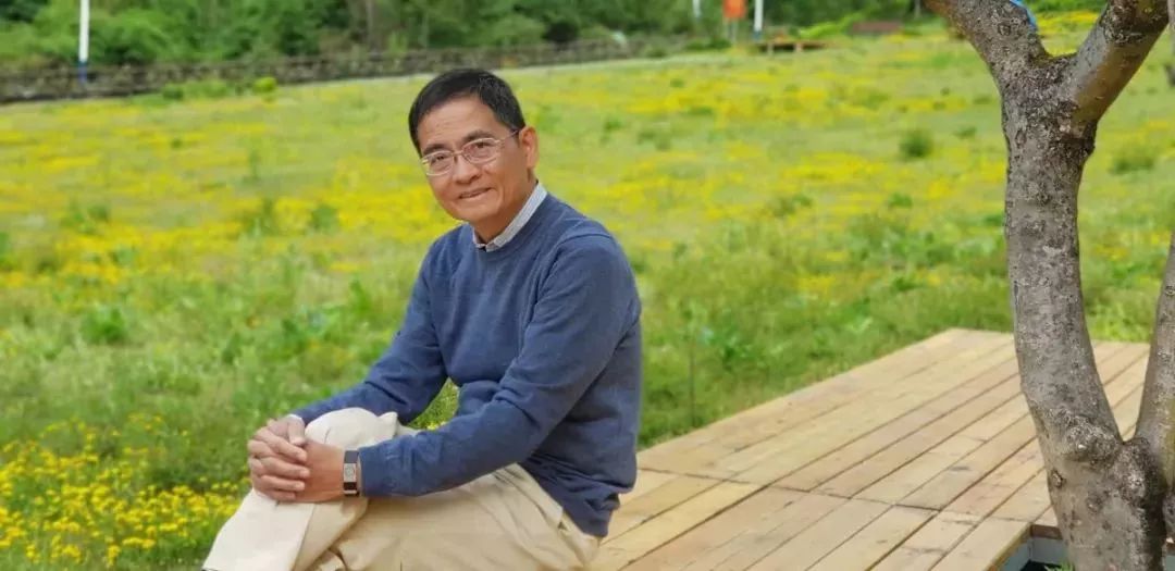 从医30多年以来,郑慧正博士已帮助10万 人摆脱各种健康问题的困扰,并