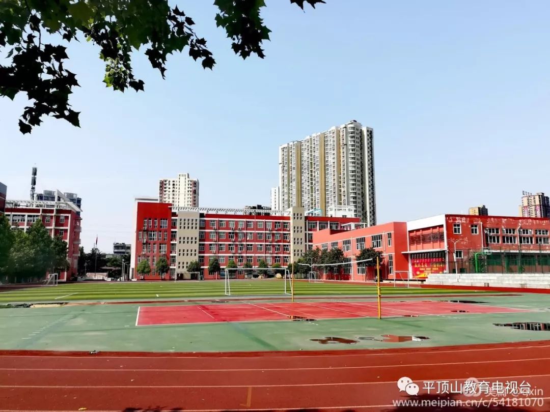 平顶山市二高学子踊跃捐赠助力母校春季开学做好疫情防控