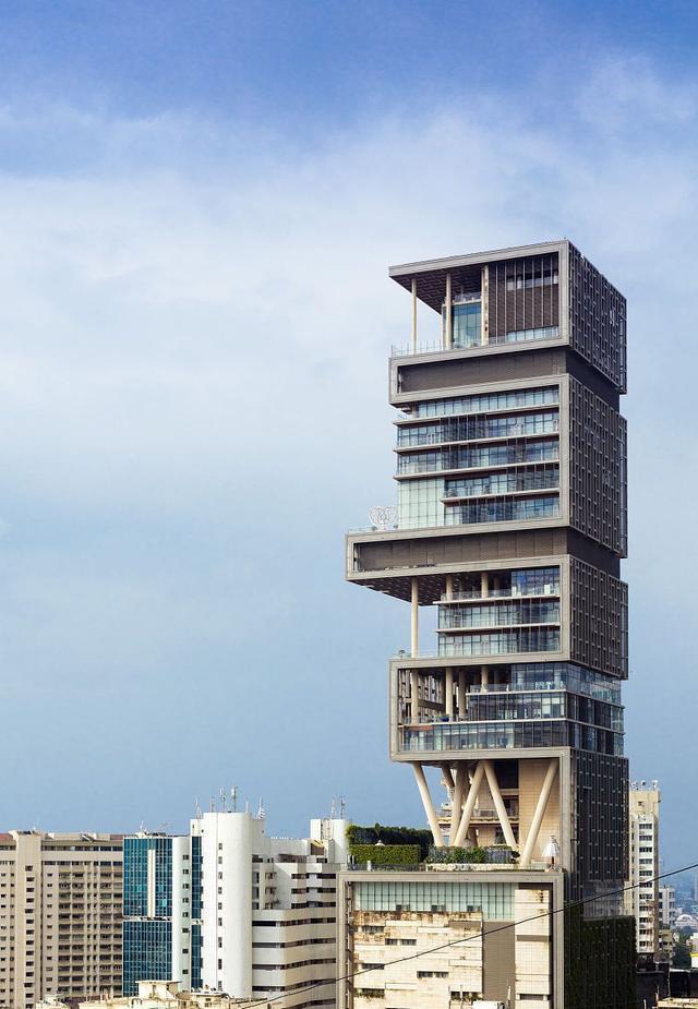 编辑请点击输入图片描述第二个就是安提列亚大楼,这是印度一个土豪的