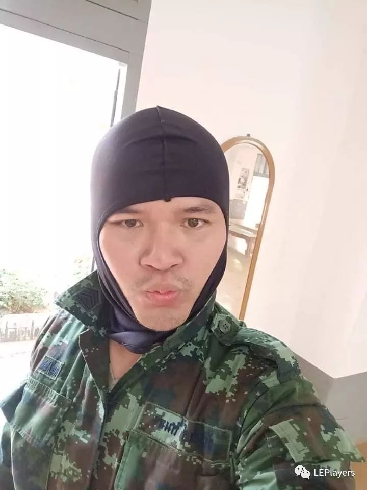 rapanth thomma在犯案前曾在社交媒体上发布了一张手枪和子弹的照片