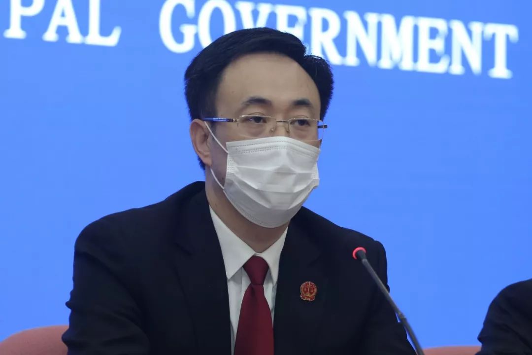 大连市中级人民法院按照大连市新型冠状病毒肺炎疫情防控富硬坎渴,2