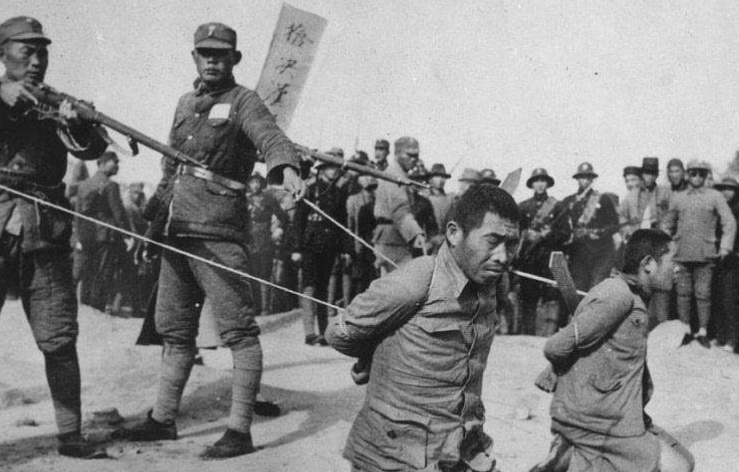 原创1951年处决汉奸李克农刑场救人枪下留人这个汉奸是何身份