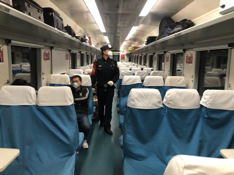 "向组织申请,如有警组出现身体不适或其他不宜值乘t369和g6265次列车