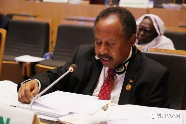 日报)喀土穆财政部长易卜拉欣·巴达维博士呼吁尽快取消对汽油的补贴