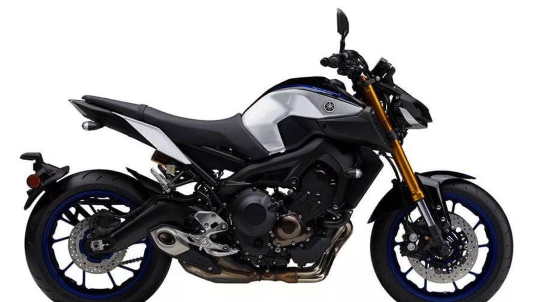 新增加的蓝白黑撞色2020款主要改变的还是颜色上,蓝色是雅马哈的主打