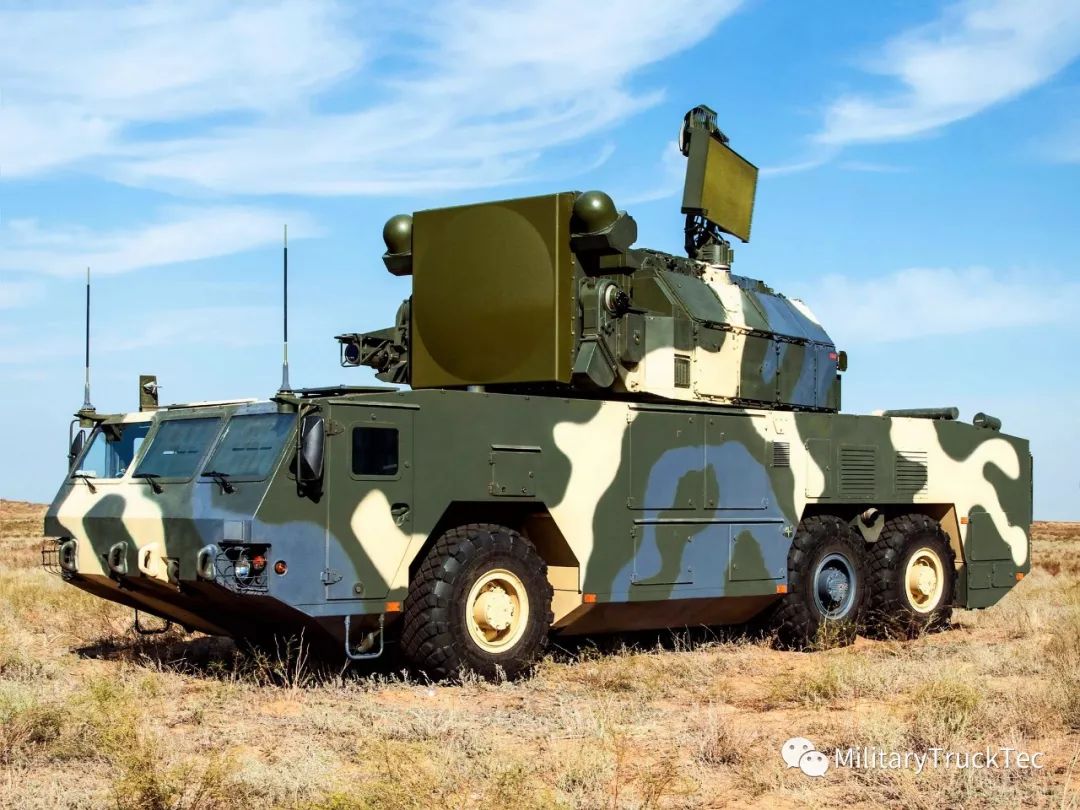 "防空导弹系统的基本构成,以发射连为基本作战单元,装备1辆指挥控制车