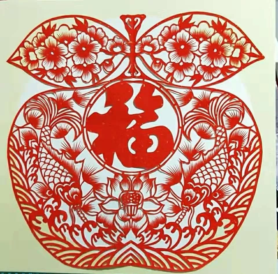 抗击疫情民间艺术作品传情姐妹携手同行