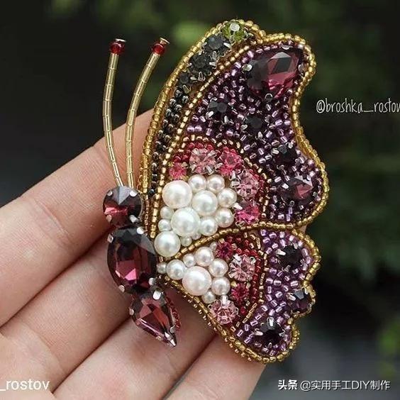 串珠刺绣这么多美丽的蝴蝶欣赏一下也是很养眼的