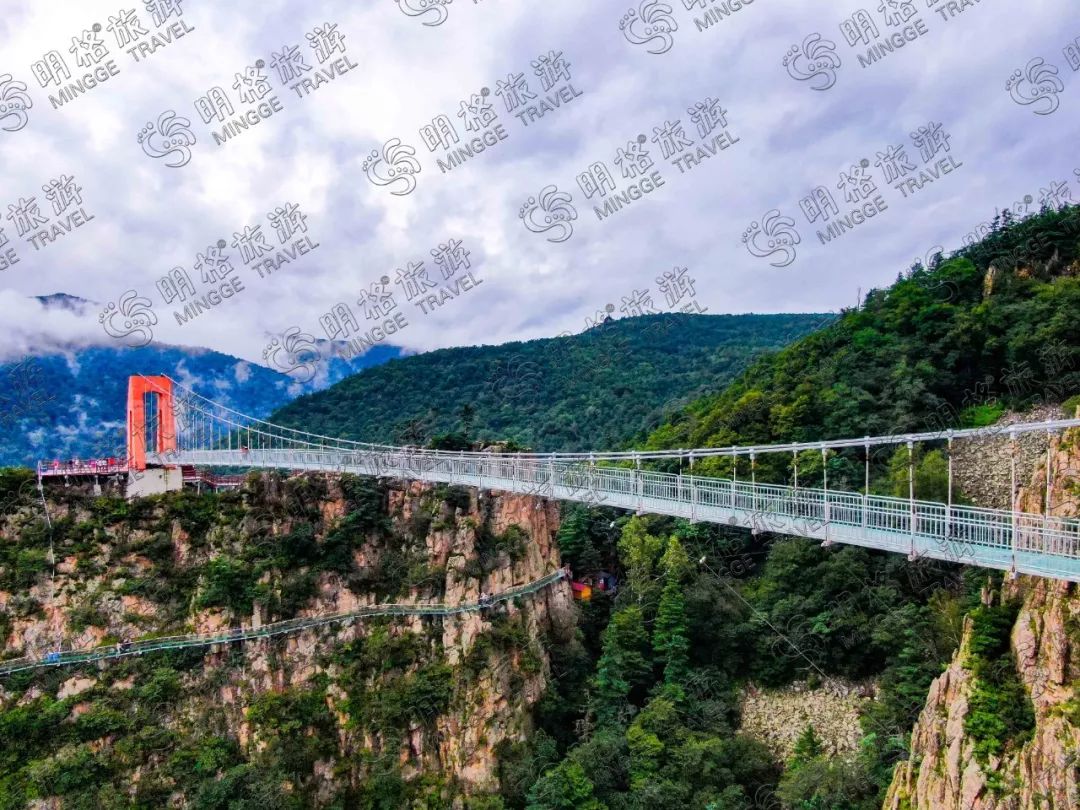 往期回顾方正鸳鸯峰景区玻璃吊桥玻璃栈道