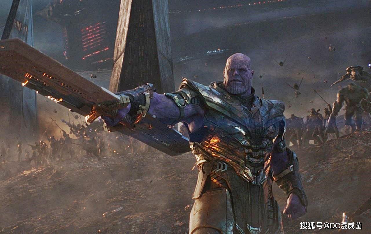 漫威最新彩蛋灭霸模仿复仇者联盟中钢铁侠战斗套路