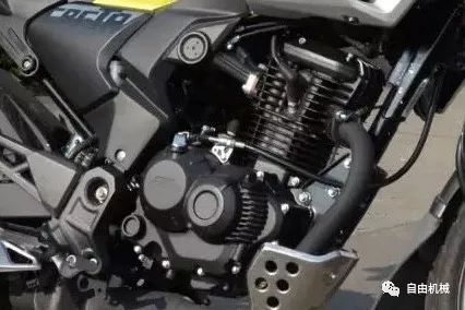 3nm/7000rpm没错,两款车的发动机也相同,发动机正是与各自190街车身上