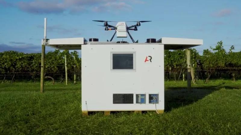 (3)田间作业和生产在防疫期间,无人值守的自主农业机械,可以满足被